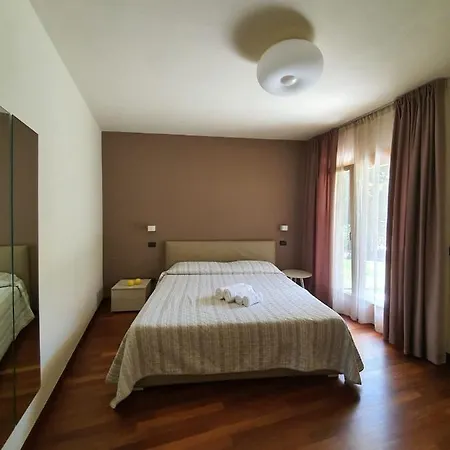 Rosselli Apartment Sirmione